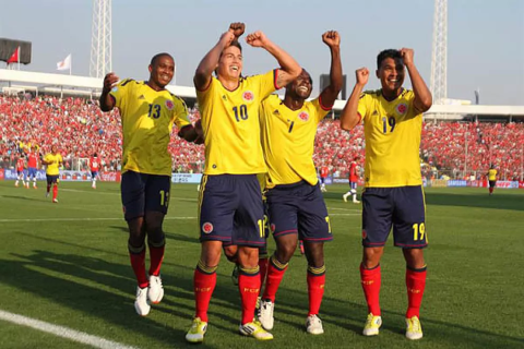 CHILE RECEBE COLOMBIA EM BUSCA DA RECUPERAÇÃO NAS ELIMINATÓRIAS